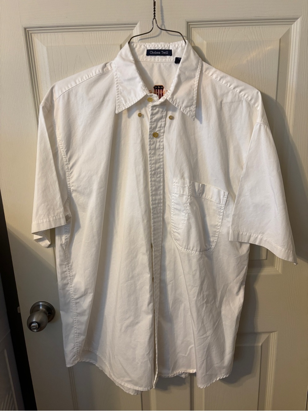 Chelsea Town Men's Short-Sleeve White Button-Down Shirt